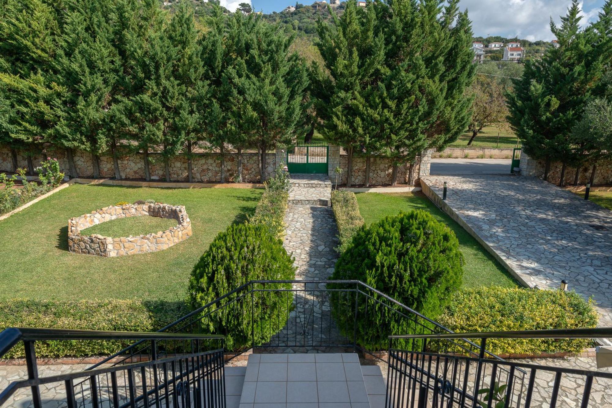 Vista Verde Studios & Apartments Svoronata Exterior photo